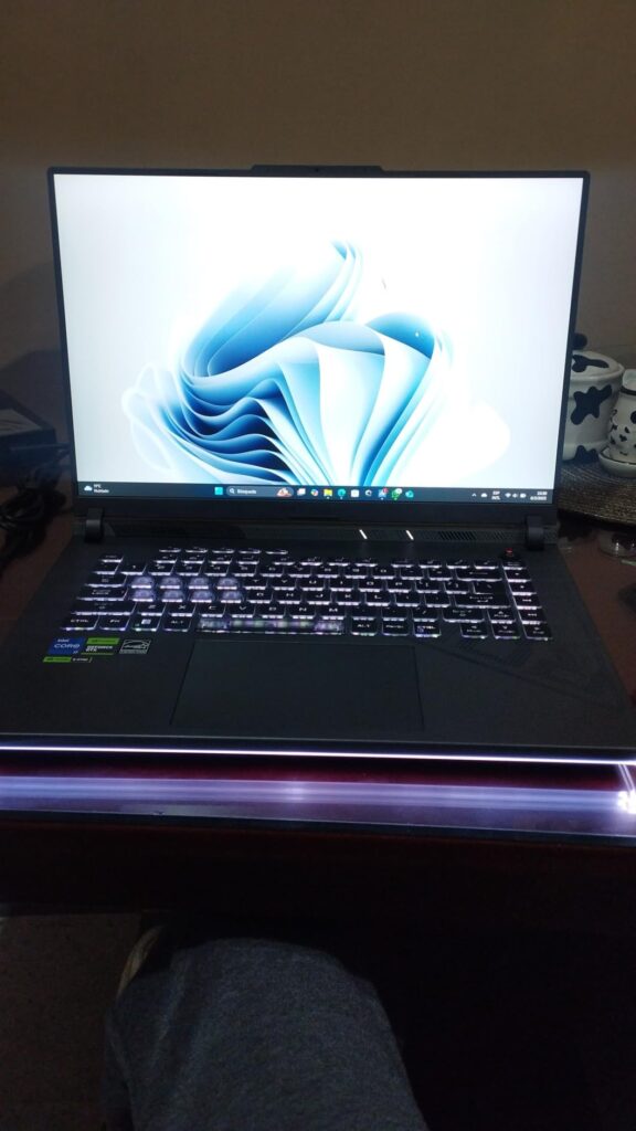 Top-5-Gaming-Laptops-Under-2000-1-576x1024 Top 5 Gaming Laptops Under $2,000